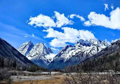 四姑娘山旅游攻略2026| 景点路线 | 游玩指南